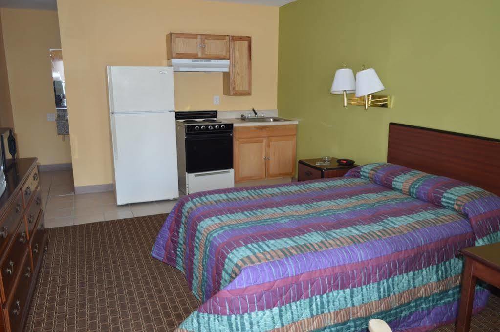 Budget Lodge Churchland Chesapeake Esterno foto